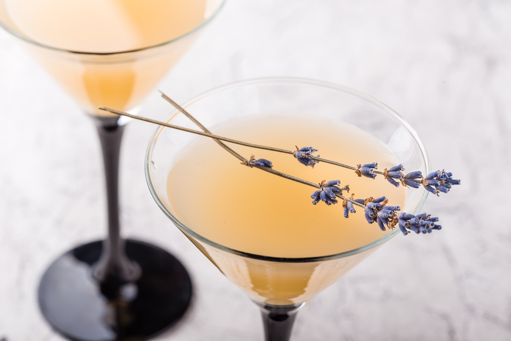 3 Oscar-Worthy Low-Calorie Cocktails